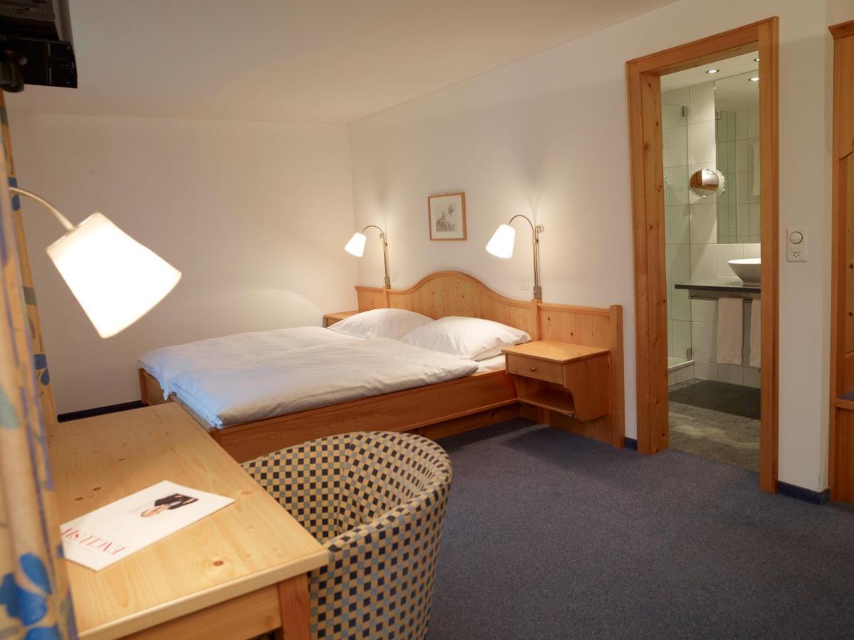 Hotel Alpina Parpan Luaran gambar