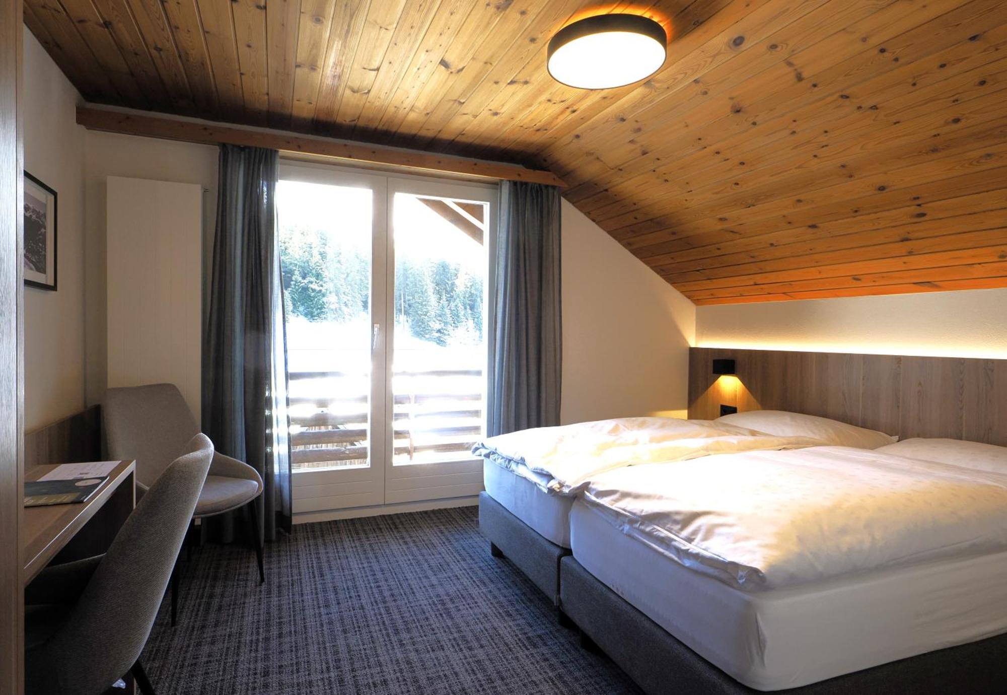 Hotel Alpina Parpan Luaran gambar