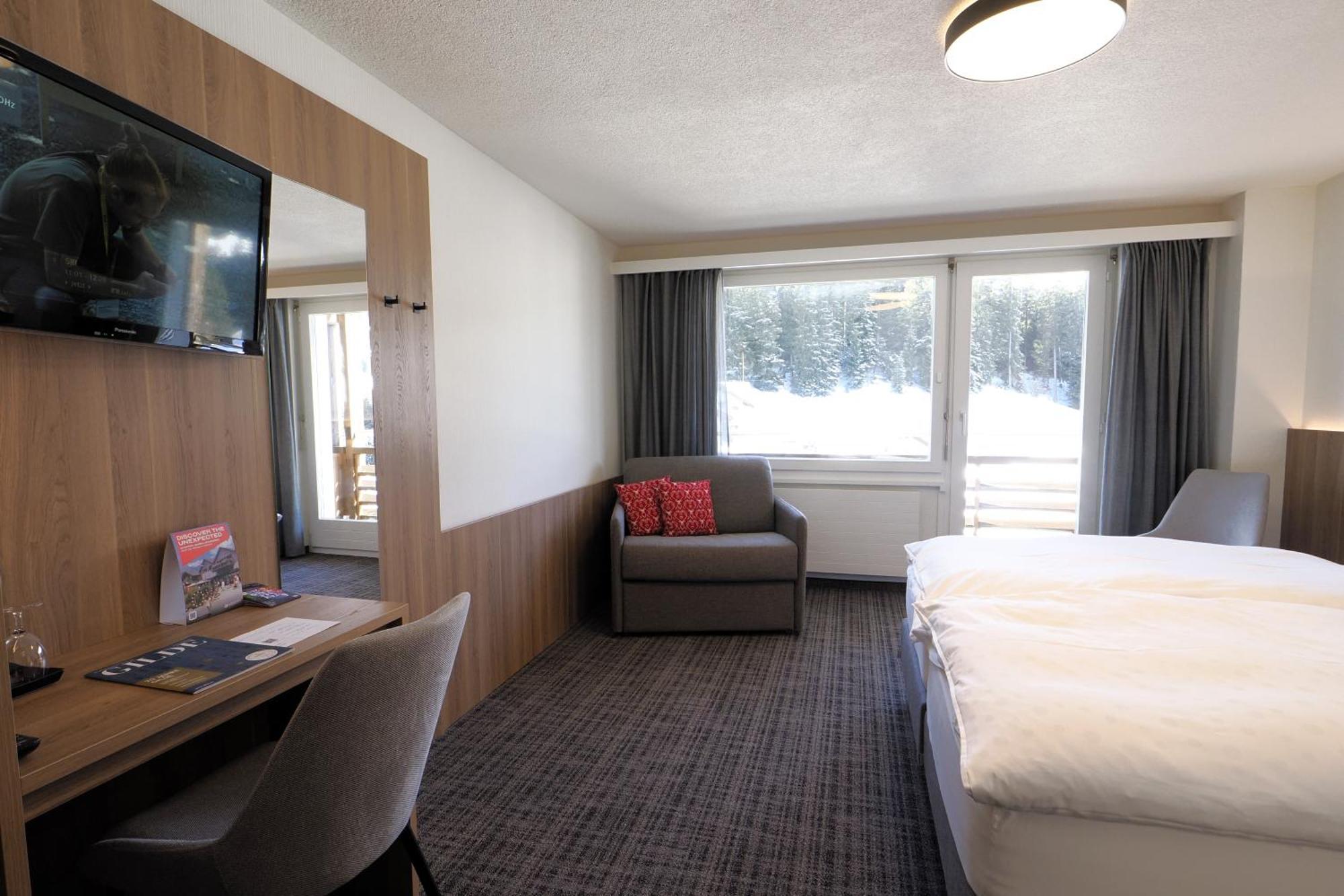 Hotel Alpina Parpan Luaran gambar