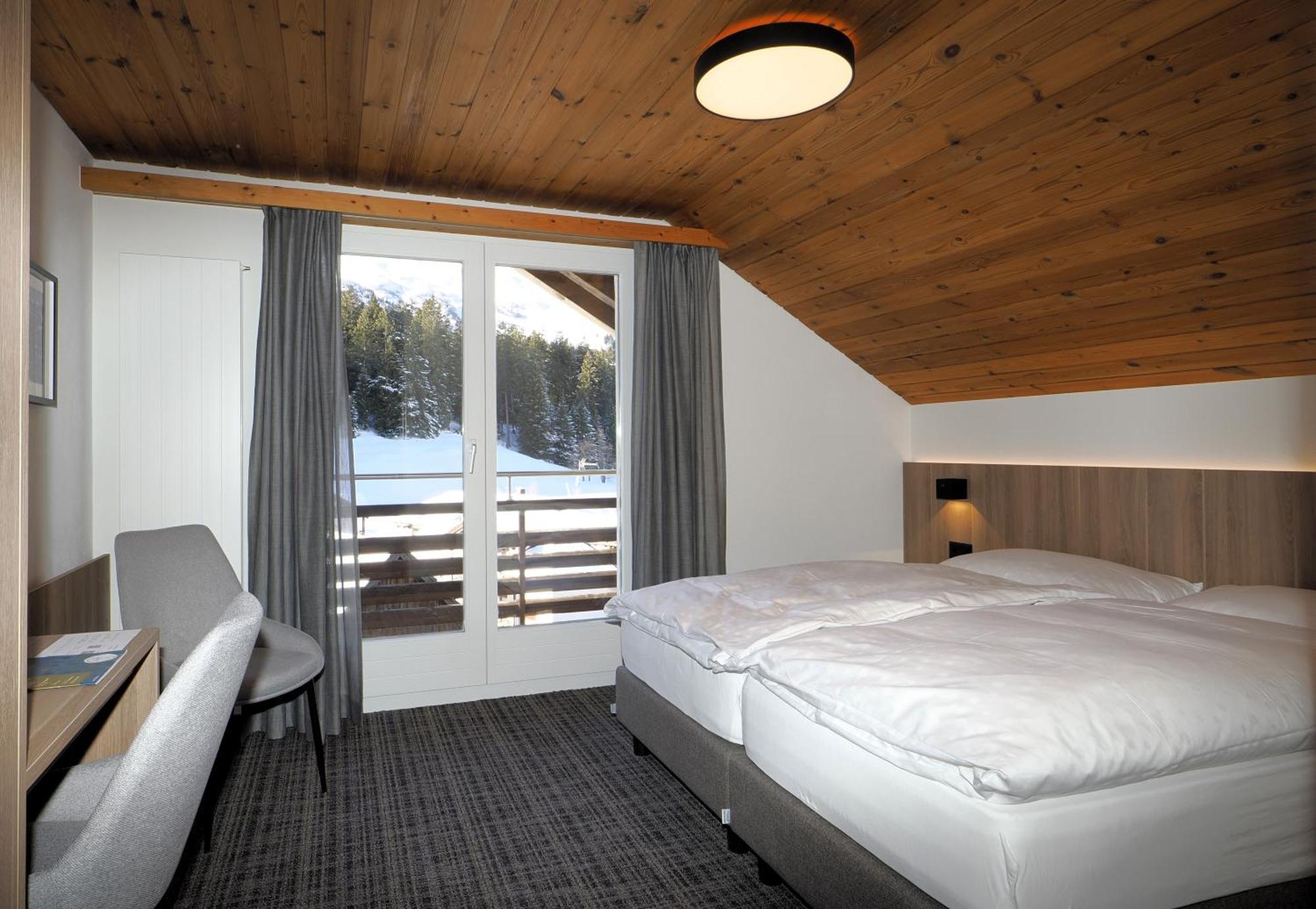 Hotel Alpina Parpan Luaran gambar