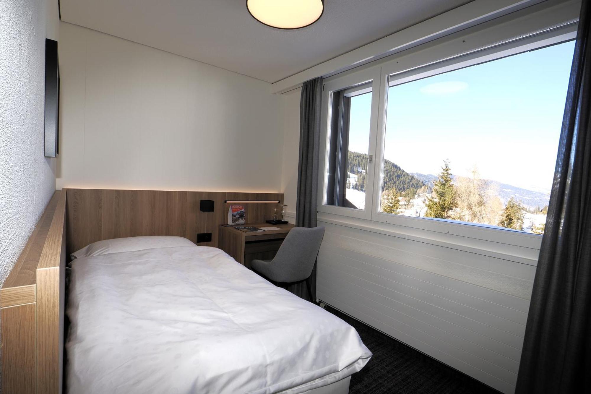 Hotel Alpina Parpan Luaran gambar